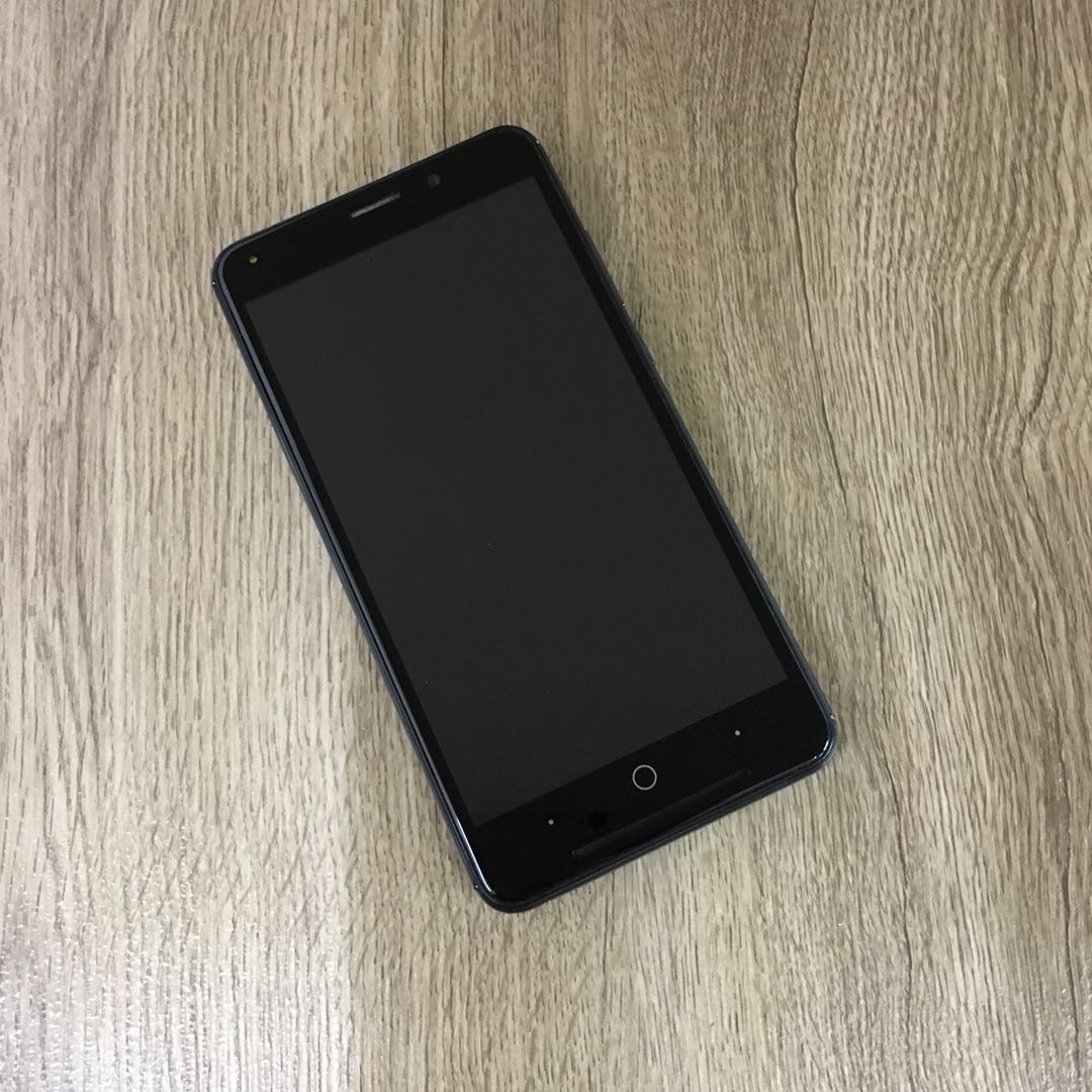 (BLACK)TRONTON X3 5''INCH ANDROID PHONE (Ready Stock)